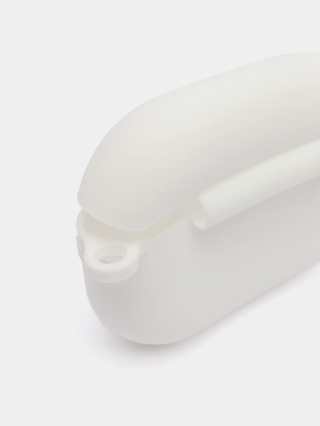 Белый чехол AirPods 3