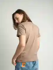 Бежевый футболка мужская