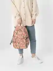 Багровый рюкзак