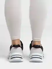 Лавандовый кроссовки женские осенние