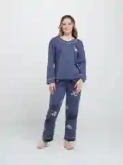 Женская пижама: футболка и брюки
