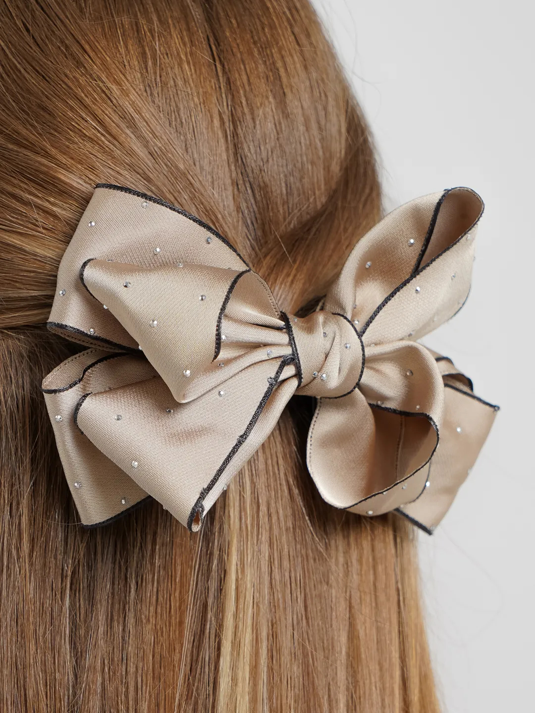 Прически на средние волосы в домашних условиях: фото идей и пошаговые инструкции - natali-fashion.ru