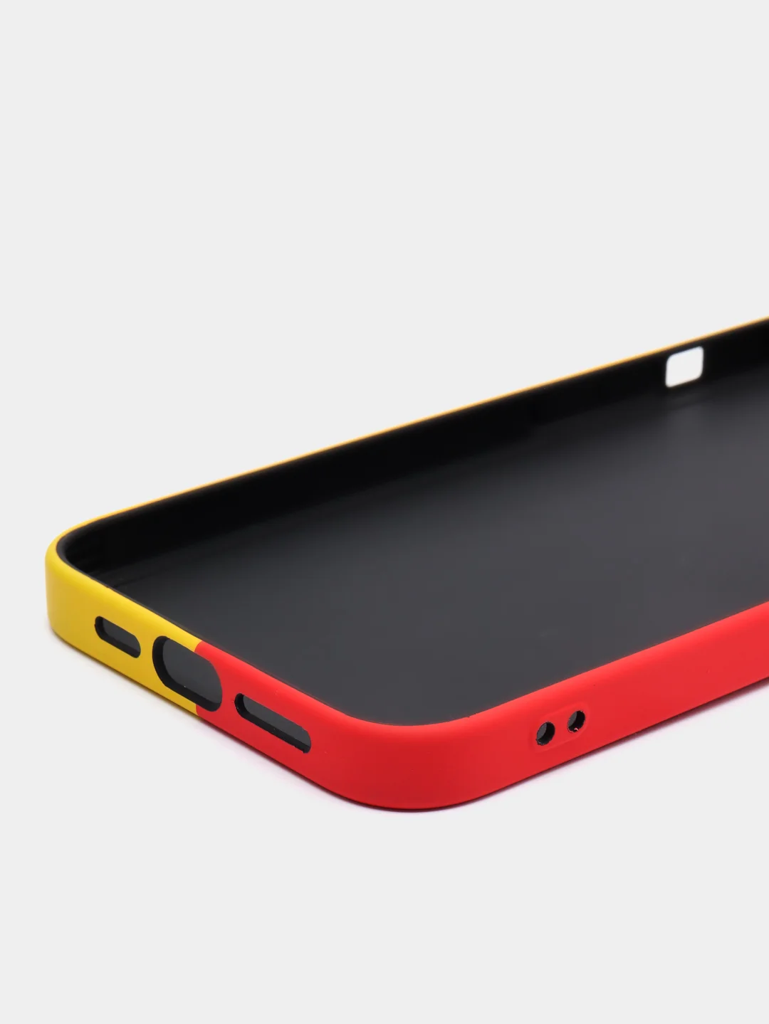 Желтый чехол Kaws для iPhone 13 Pro Max