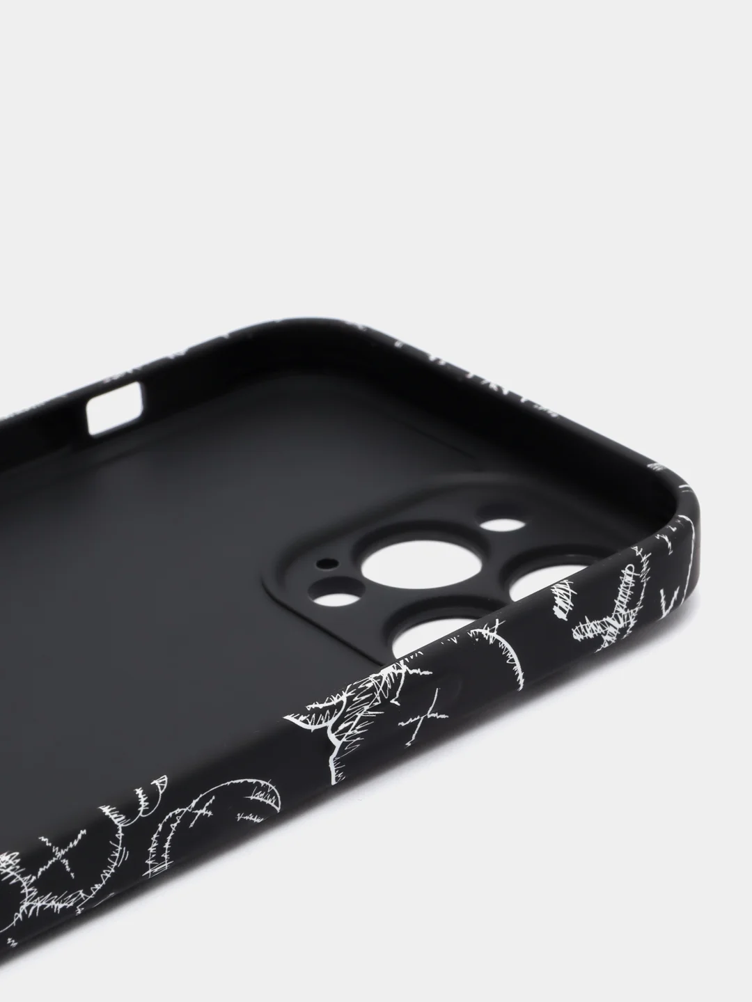 Черный чехол Kaws для iPhone 13 Pro Max