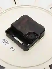 Коричневый часы настенные Mirron S66