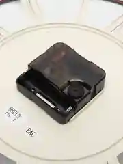 Черный часы настенные Mirron S66