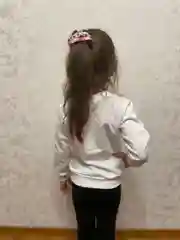 Белый детский свитшот, утепленный, однотонный, детский джемпер