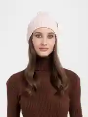 Пудровый шапка женская