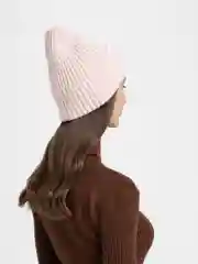 Пудровый шапка женская
