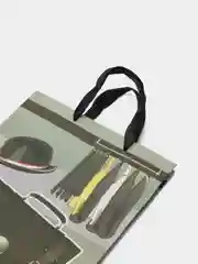 Черный подарочный пакет