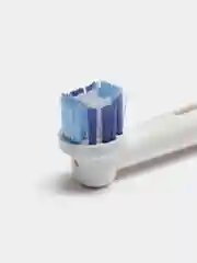 Бирюзовый насадки для электрической зубной щетки Oral B Braun c отбеливающими щетинками орал би