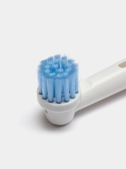 Насадки для электрической зубной щетки Oral B Braun c отбеливающими щетинками орал би