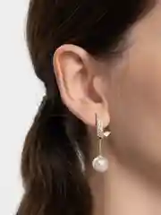 Белый серьги женские гвоздики