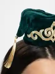 Желтый калфак женский