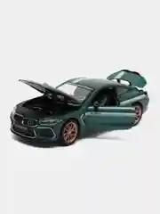 Зеленый игрушечный автомобиль BMW M8 M-Power 1:24 MiniAuto
