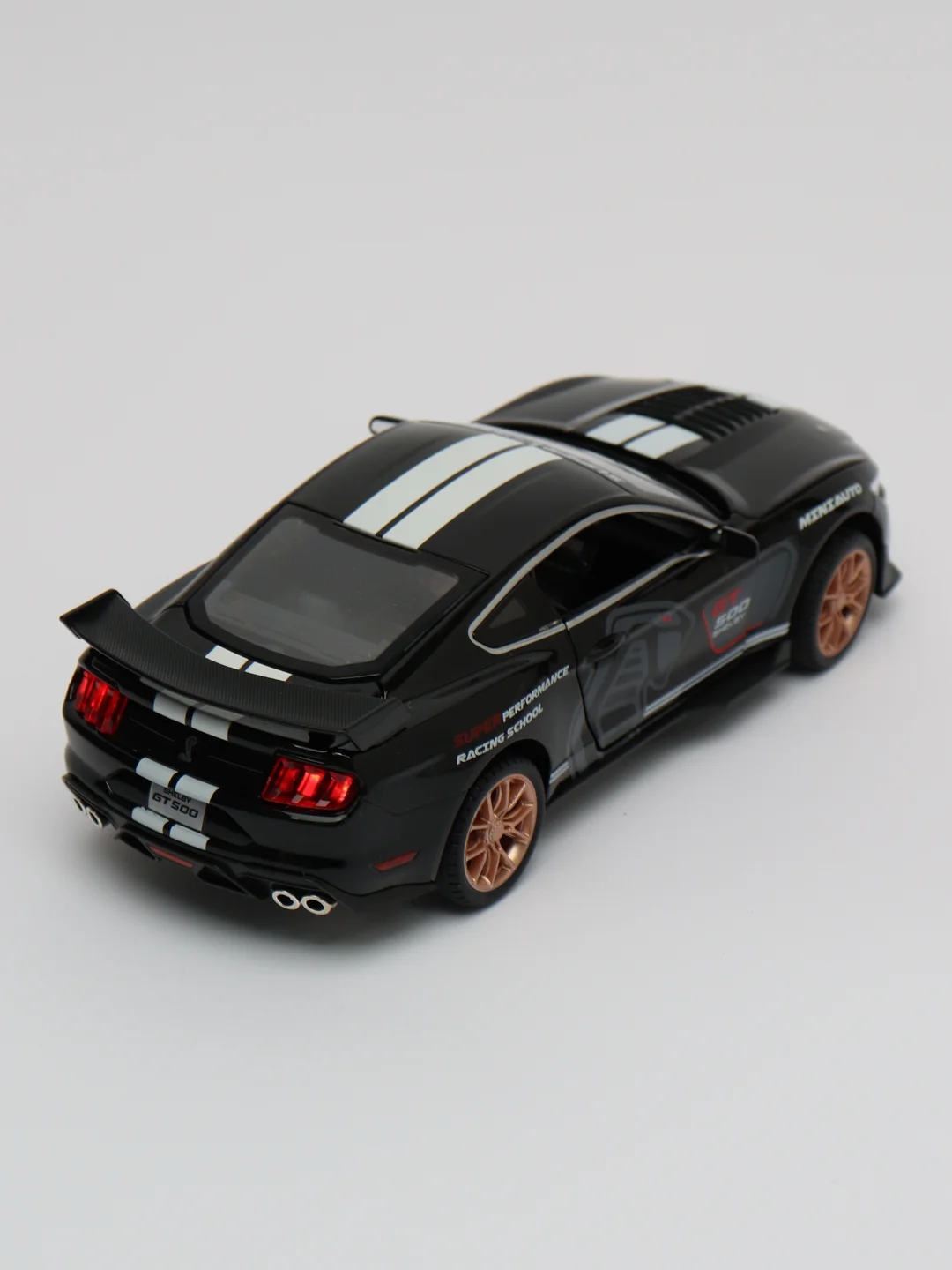 Черный металлическая машинка Ford Mustang Shelby GT500 2406B, 1:24