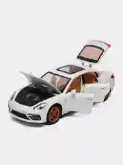 Белый металлическая машинка 1:24 Porsche 1900-13