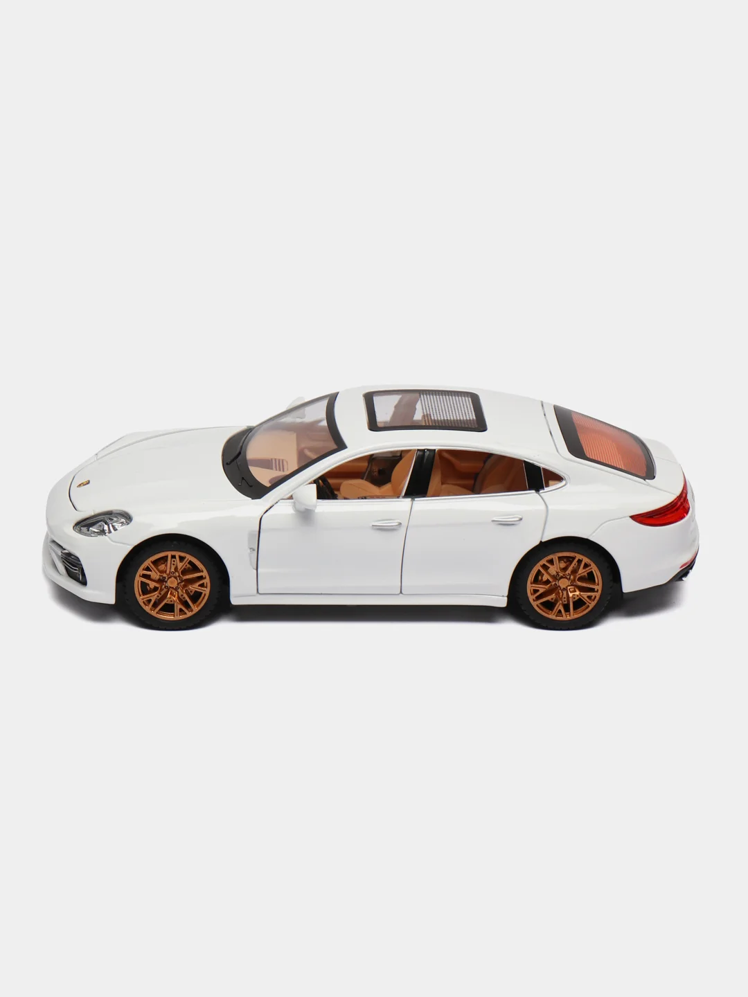 Белый металлическая машинка 1:24 Porsche 1900-13