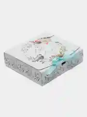 Голубой коробка подарочная новогодняя с ленточкой. 20*18*5 см