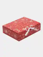 Алый коробка подарочная новогодняя на ленточке. 31*24,5*9 см