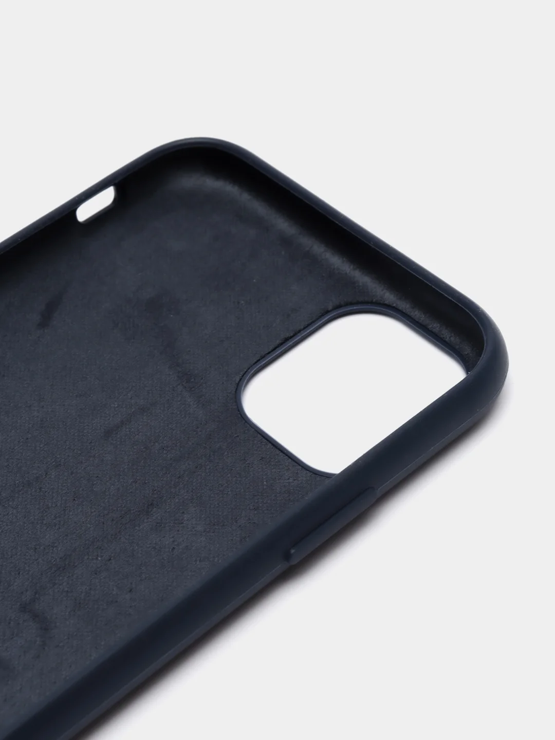 Темно-синий чехол Silicone Case для iPhone 11 с закрытым низом