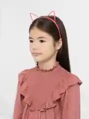 Алый ободок с ушками