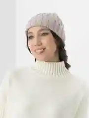 Бежевый шапка женская, вязаная