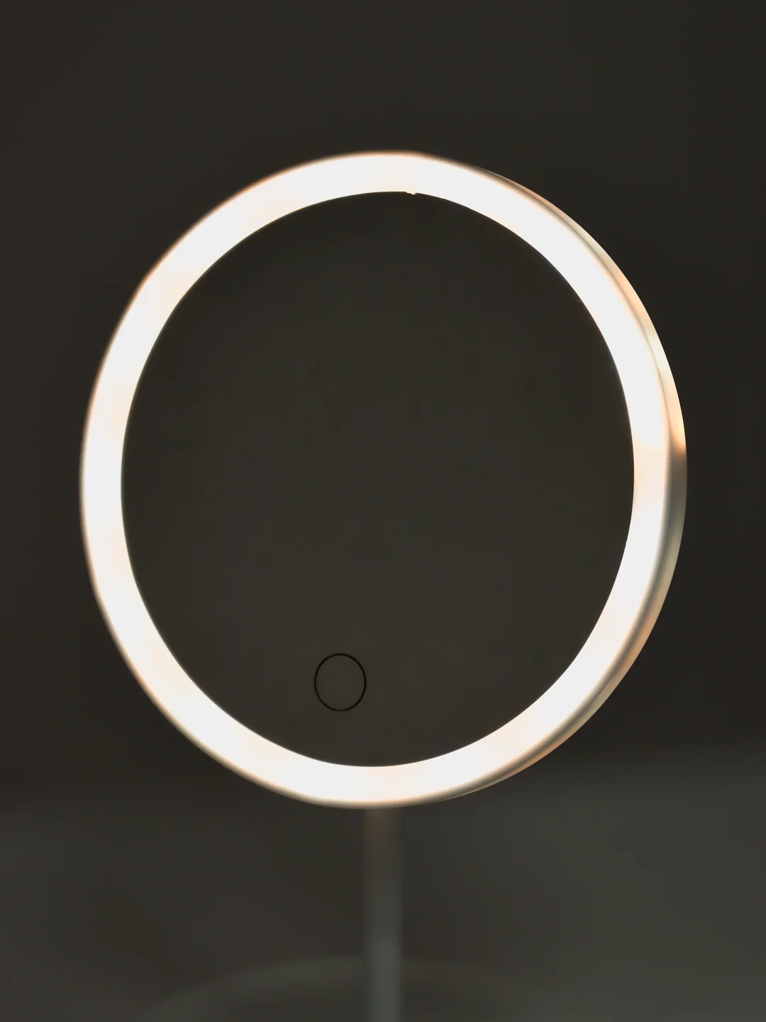 Белый зеркало для макияжа с подсветкой LED
