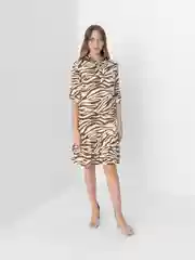 Коричневый платье