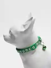 Лесной зеленый ошейник для кошек и собак мелких пород с лапками и колокольчиком