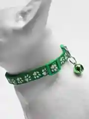 Лесной зеленый ошейник для кошек и собак мелких пород с лапками и колокольчиком