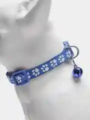 Синий ошейник для кошек и собак мелких пород с лапками и колокольчиком