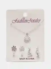 Серебряный набор: 4 пары серёжек, ожерелье, кулон