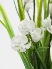 Белый искусственные цветы осока