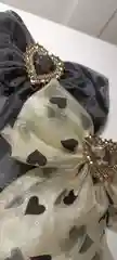 Бант заколка сердечки  белый черный