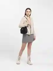 Сумка с декоративным элементом