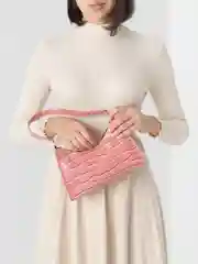 Розовый сумка багет женская, кожаная, лакированная