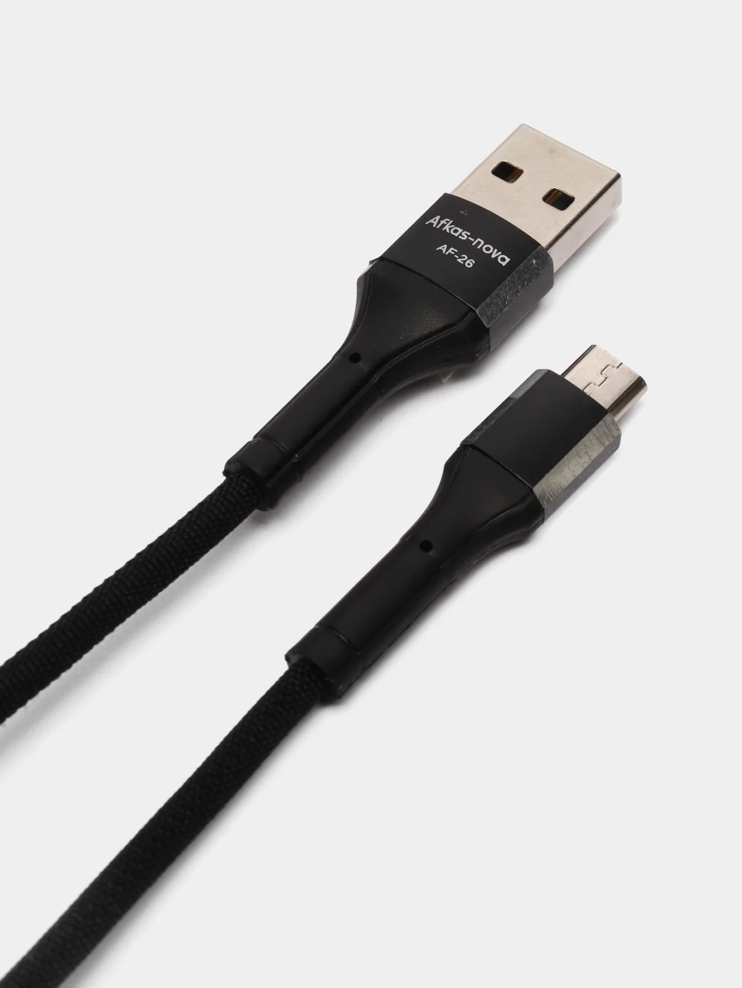 Черный кабель для зарядки и передачи данных Micro-USB