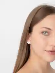 Белый серьги "Сердечки"