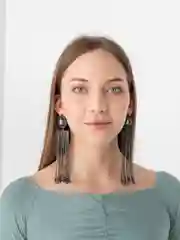 Черный длинные крупные серьги со стразами и камнями