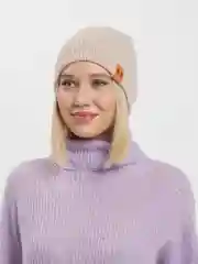 Бежевый шапка женская