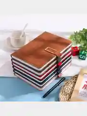 Коричневый ежедневник, блокнот с застежкой