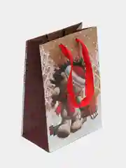Бежевый подарочный новогодний пакет, 12 x 15 х 5,5 см