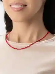 Красный бусы чокер каменный из бусин  шпинели в огранке Agat-ilona