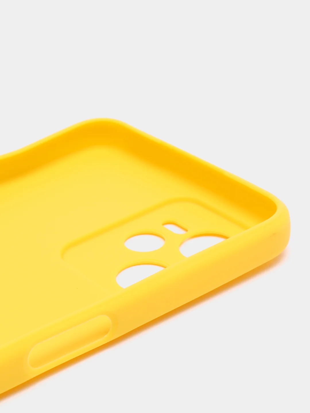 Желтый чехол силиконовый на Realme C35, матовый