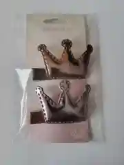 Багровый заколка "Королева"