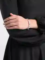 Серебряный браслет из бусин, светящийся в темноте
