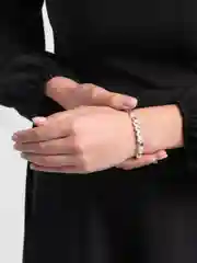 Серебряный браслет из бусин, светящийся в темноте
