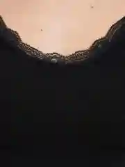 Черный женский топ с кружевами