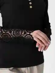 Черный базовый женский джемпер LaFemme